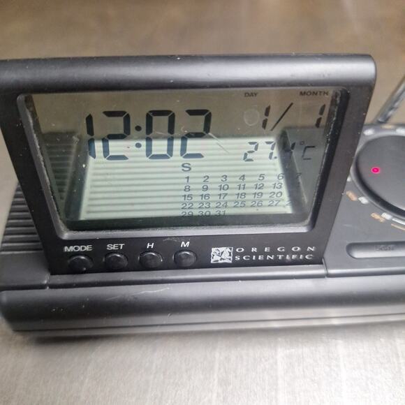 Vintage Oregon Scientific Portable Radio Model 7126/7126EL Retro Small AM/FM 80s - Picture 2 of 5